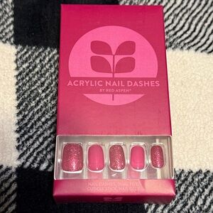 Red Aspen Nail Dashes